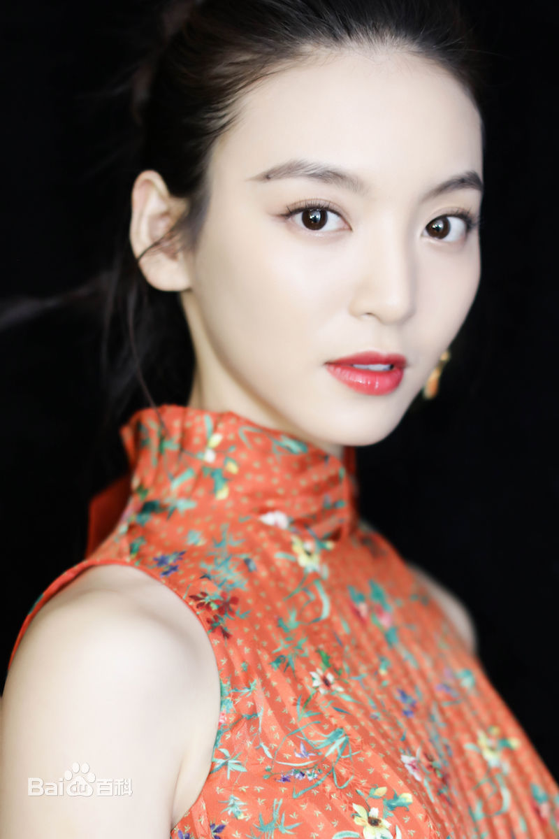 尤靖茹(Una)2017年12月8日参加夏姿陈IFS 重庆店开幕壁纸壁纸