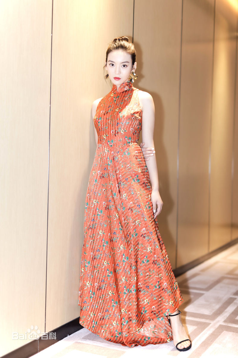 尤靖茹(Una)2017年12月8日参加夏姿陈IFS 重庆店开幕壁纸壁纸