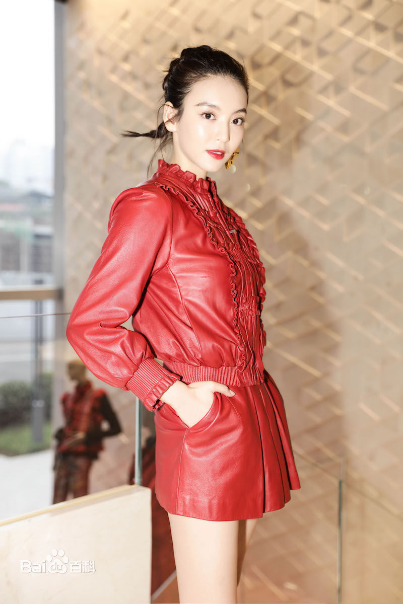 尤靖茹(Una)2017年12月8日参加夏姿陈IFS 重庆店开幕壁纸壁纸