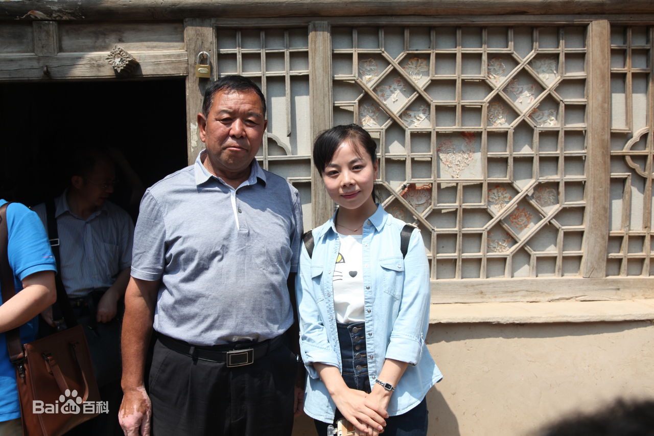 王二妮陕北采风图片图册