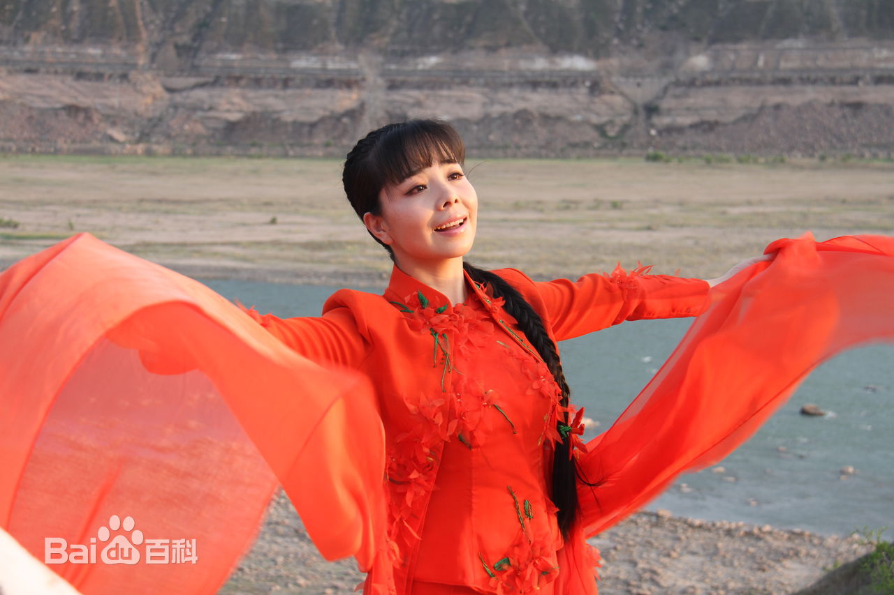 王二妮参演MV壁纸壁纸