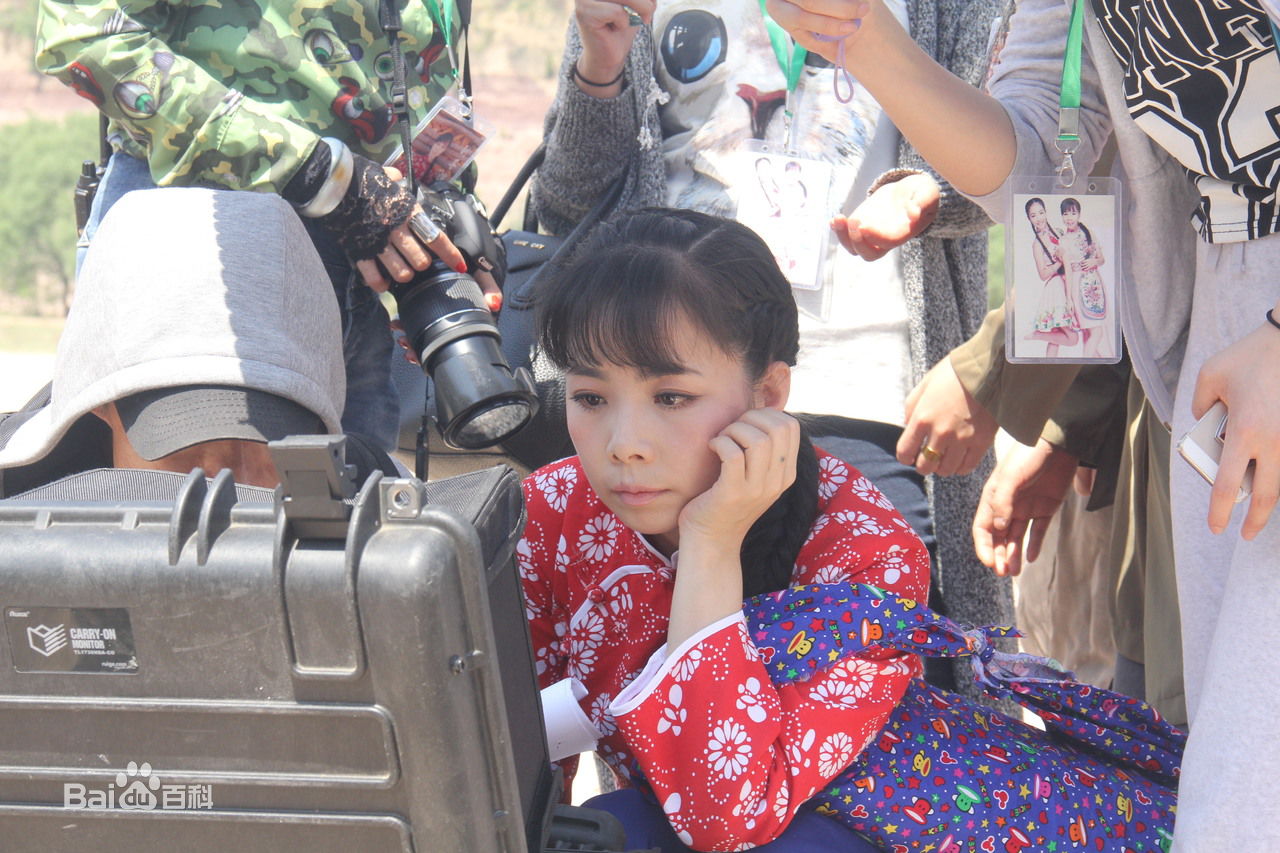 王二妮参演MV壁纸壁纸