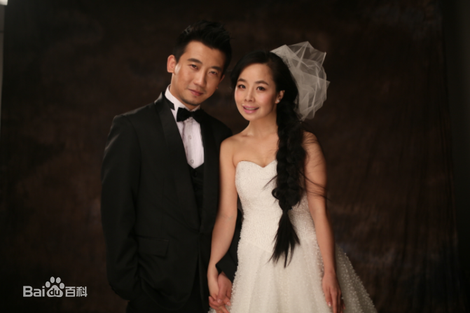 王二妮婚纱照片性感图片壁纸