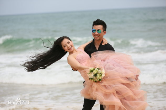 王二妮婚纱照片性感图片壁纸