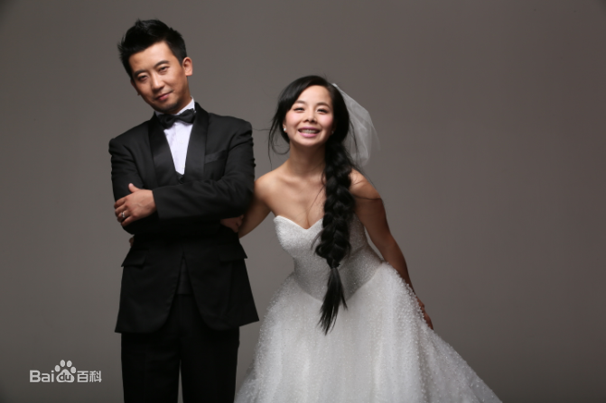 王二妮婚纱照片性感图片壁纸