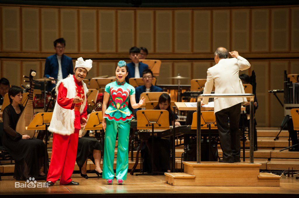 王二妮新加坡演唱会前后照片