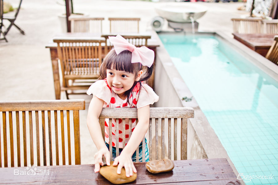 谢语恩(Lucia)最新乐乐壁纸