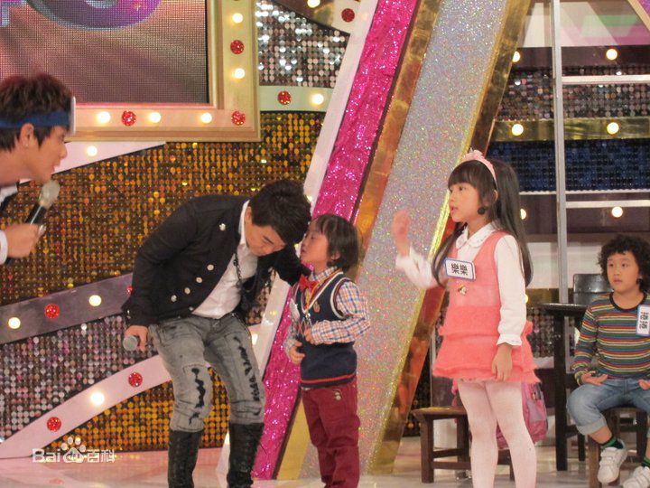 谢语恩(Lucia)录制综艺大国民前后照片