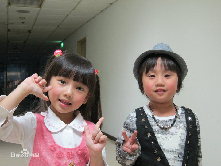 谢语恩(Lucia)录制综艺大国民前后照片