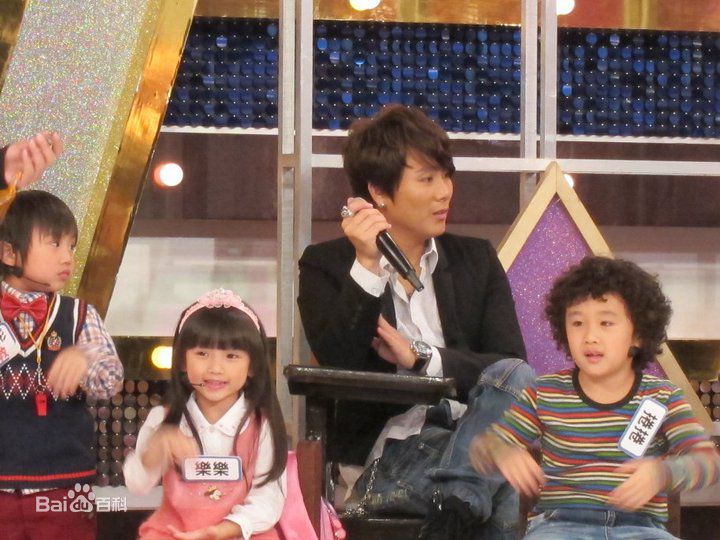 谢语恩(Lucia)录制综艺大国民前后照片