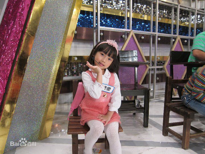 谢语恩(Lucia)录制综艺大国民前后照片