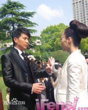 何珈好结婚照性感图片图集