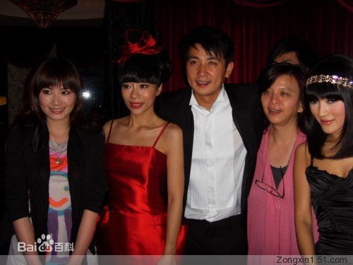 何珈好结婚照性感图片图集