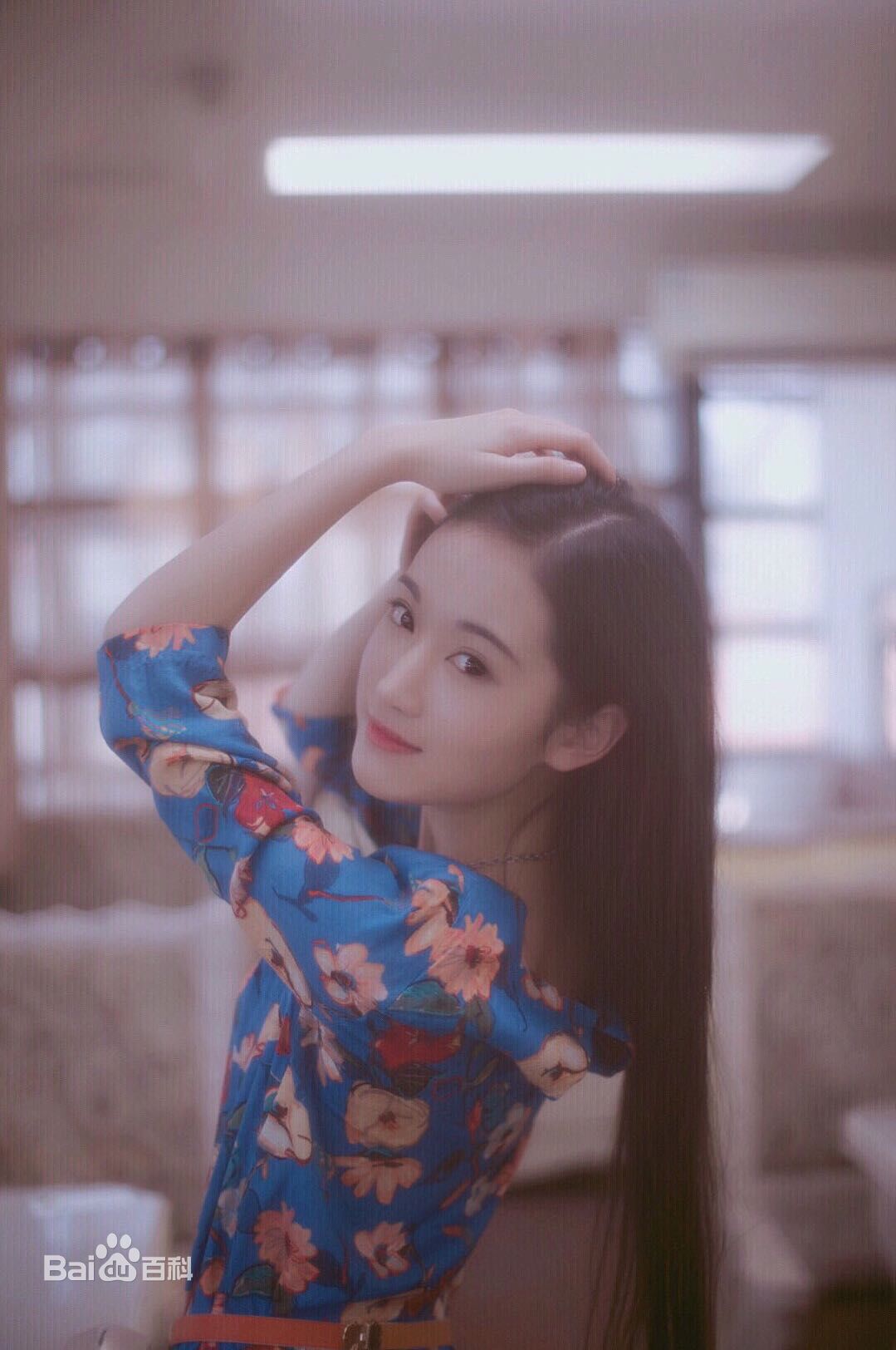 黄诗佳(Huang Shijia)精选图册图册-万佳直播吧