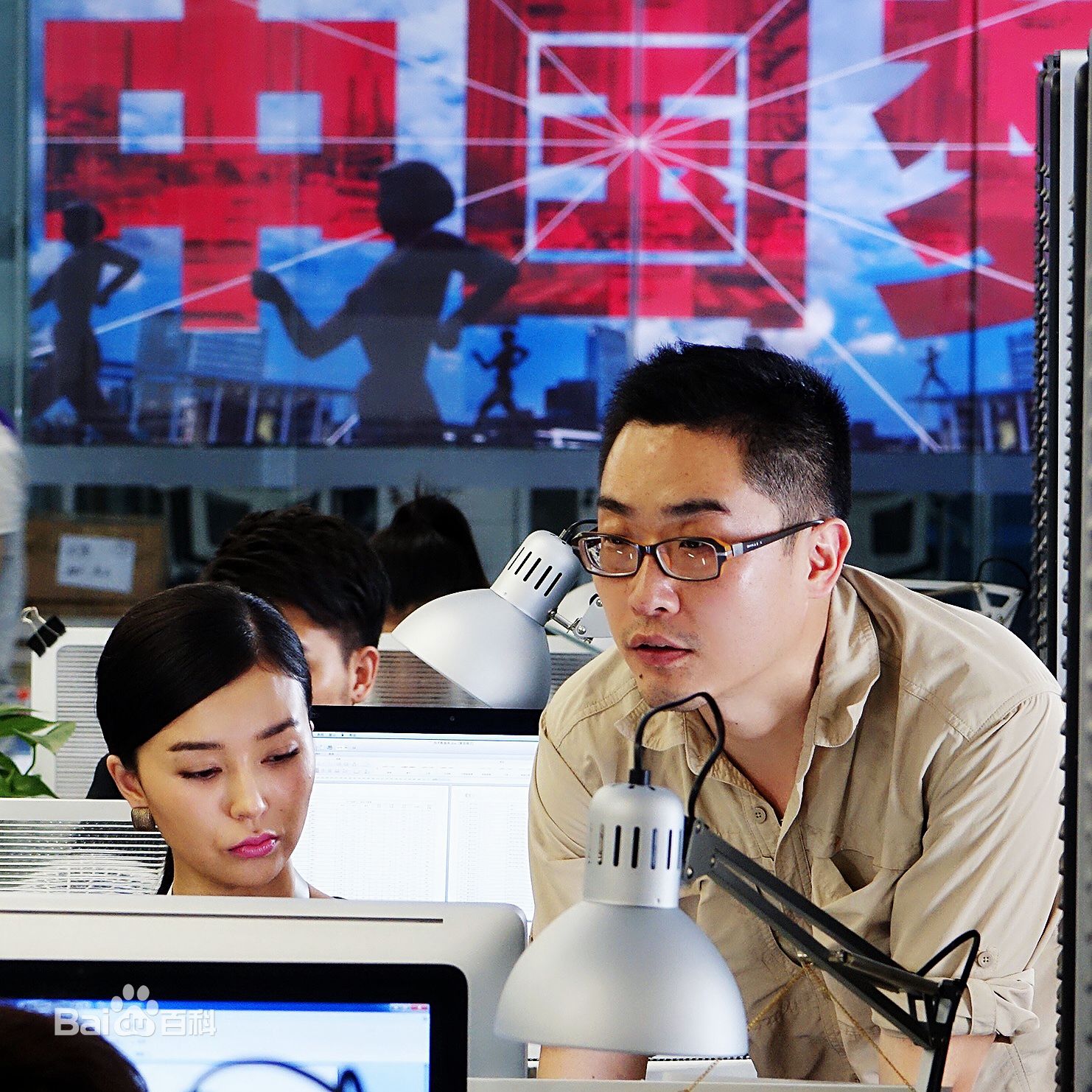 侯亮人物照图册