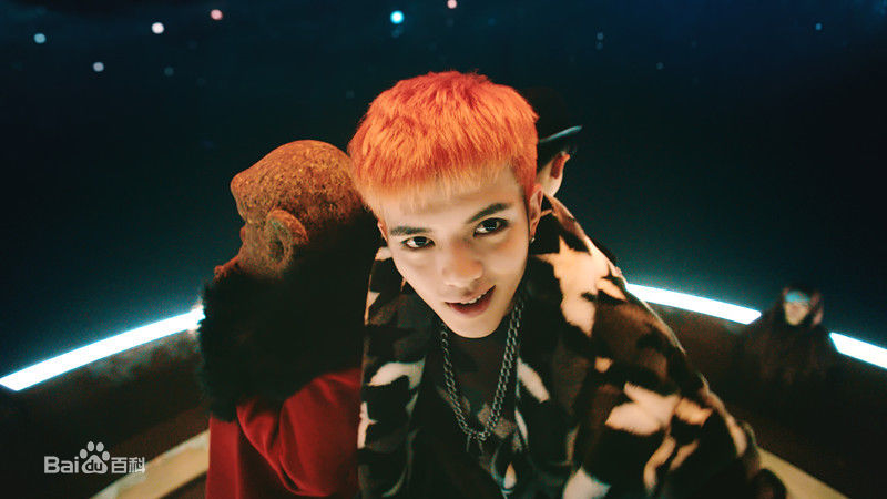 俊杰(VO)参演MV素颜照相册