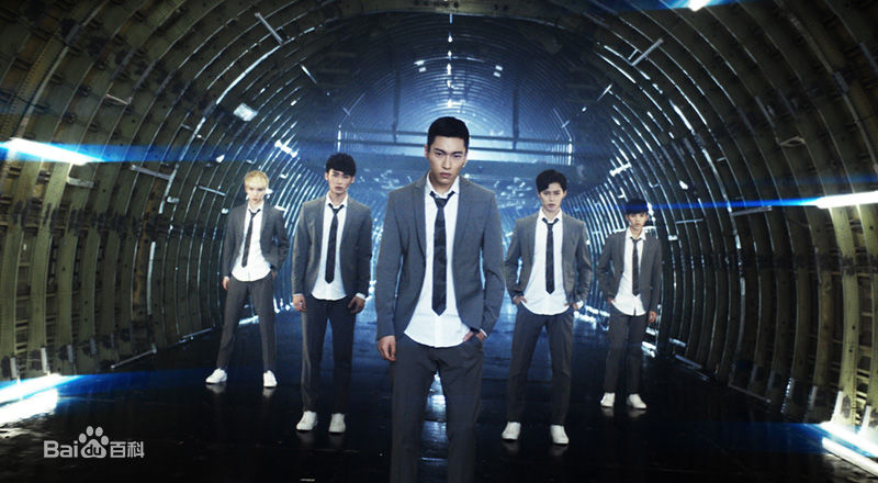 俊杰(VO)参演MV素颜照相册