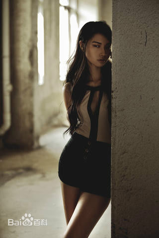 吴冬妮(Nina Wu)时尚平面素颜照相册