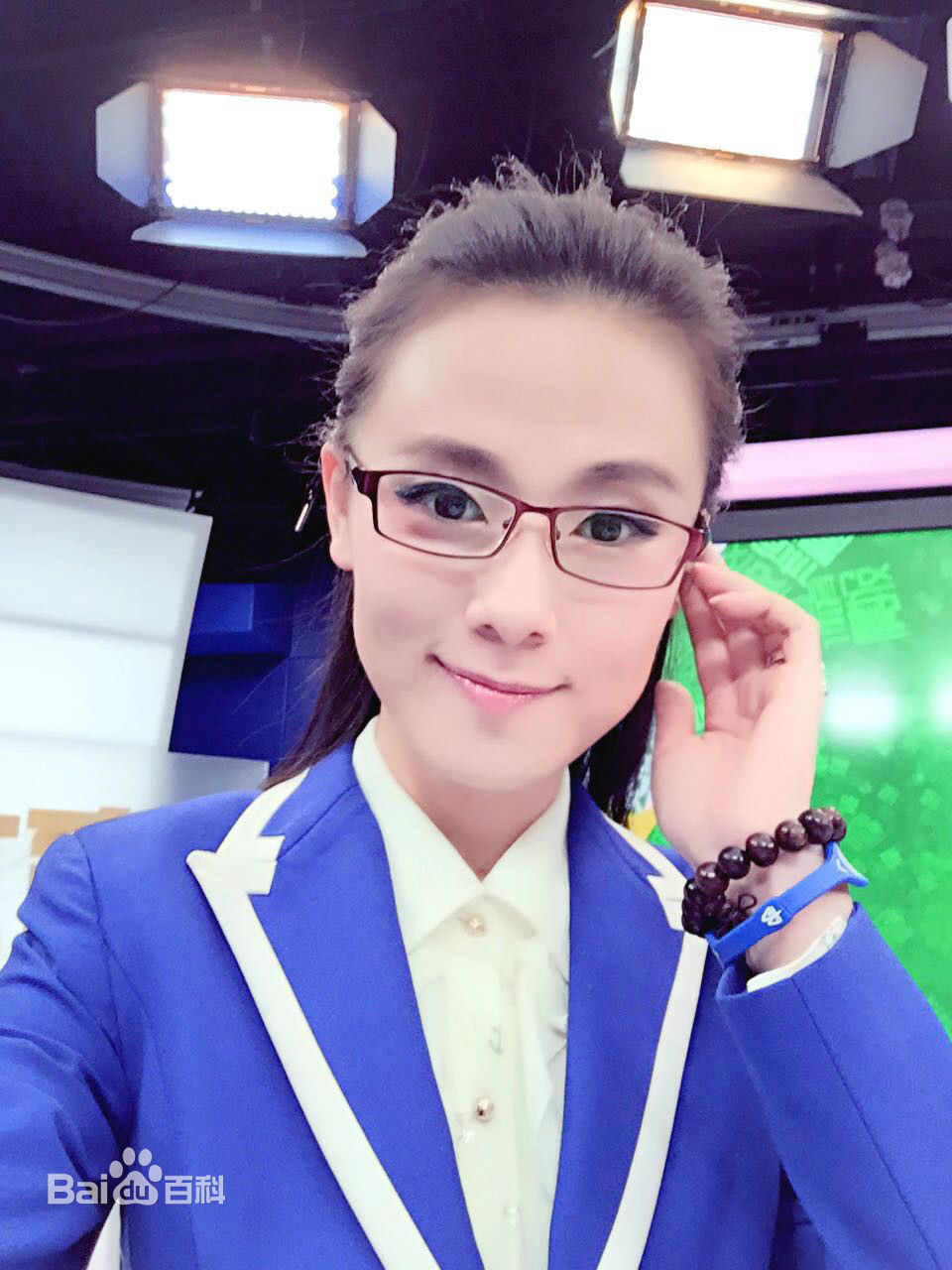 杨一精美图册壁纸壁纸