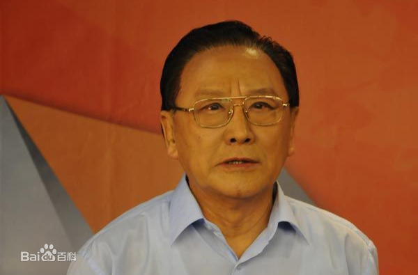 最新薛中锐性感图片