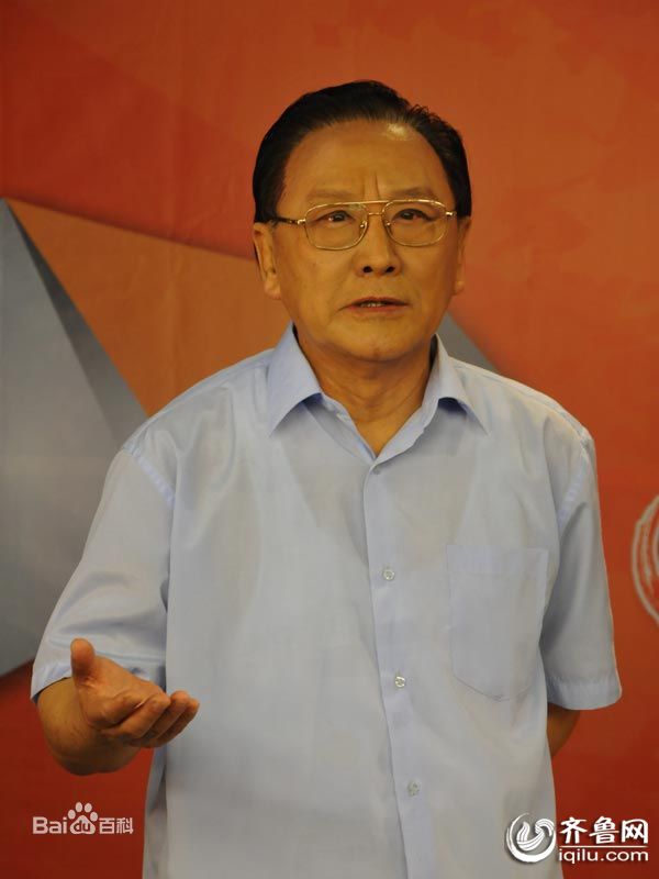 最新薛中锐性感图片