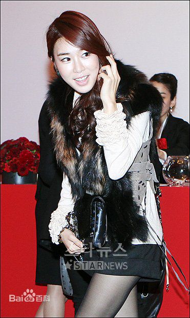 劉寅娜(Yoo In-Na)刘仁娜出席活动照图片图集