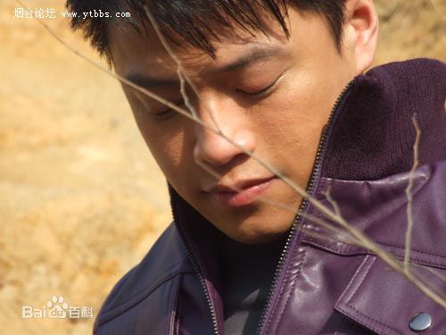 王驹(Roy)生活照图片图册