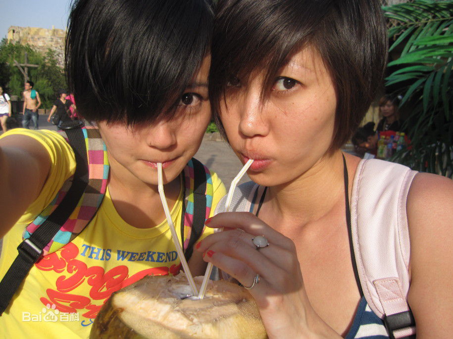 解昕怡(Christina)生活照壁纸壁纸