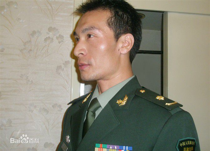 武悦形象照前后照片