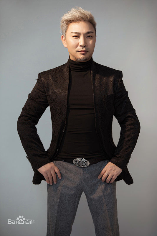 最新陈少华性感图片