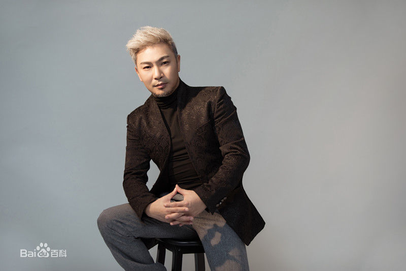 最新陈少华性感图片