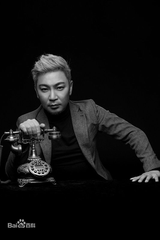 最新陈少华性感图片