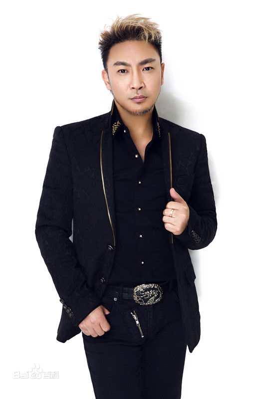 最新陈少华性感图片