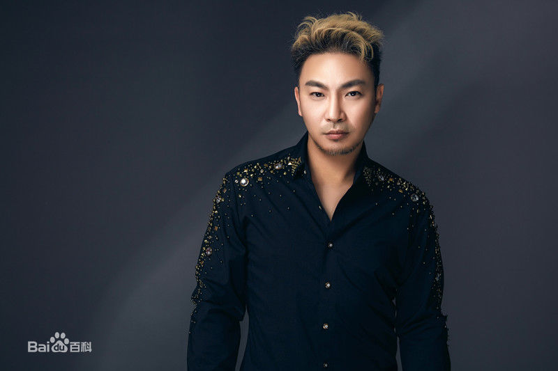 最新陈少华性感图片