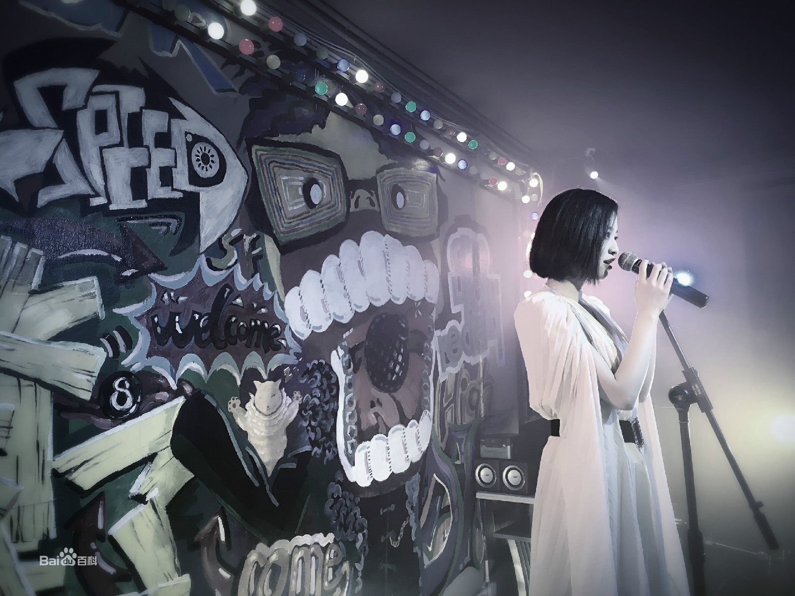 马吟吟《左耳》最新剧照