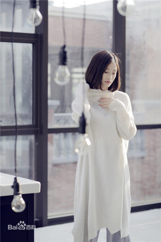 最全马吟吟在EP《吟吟》中的壁纸