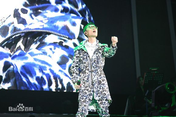 张赫宣演唱会图集性感图片图集