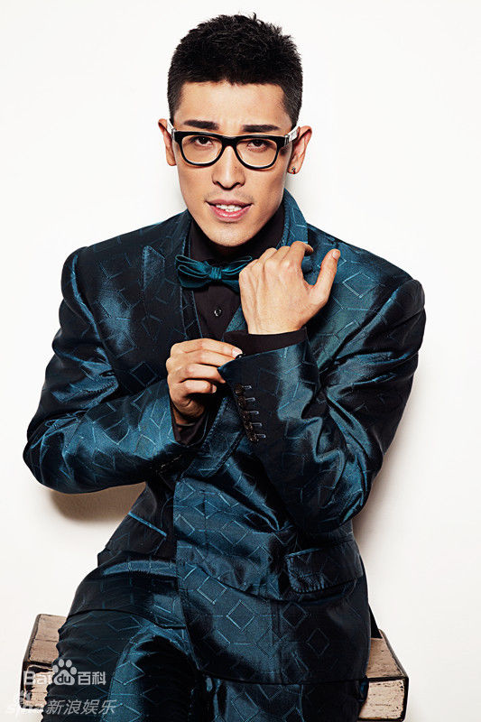 张赫宣最全杂志照壁纸