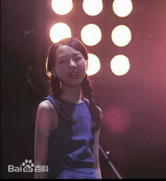 黄嘉琪(Sophia)tell me why mv截图图册