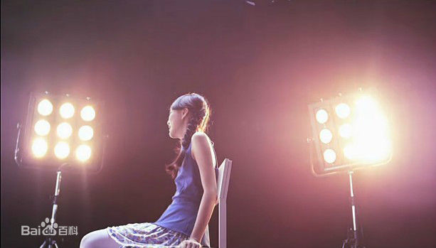 黄嘉琪(Sophia)tell me why mv截图图册