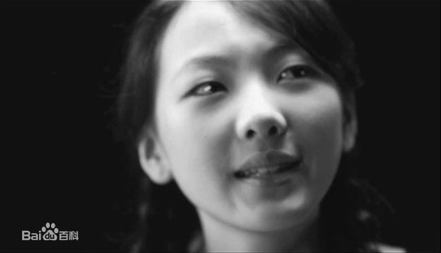 黄嘉琪(Sophia)tell me why mv截图图册