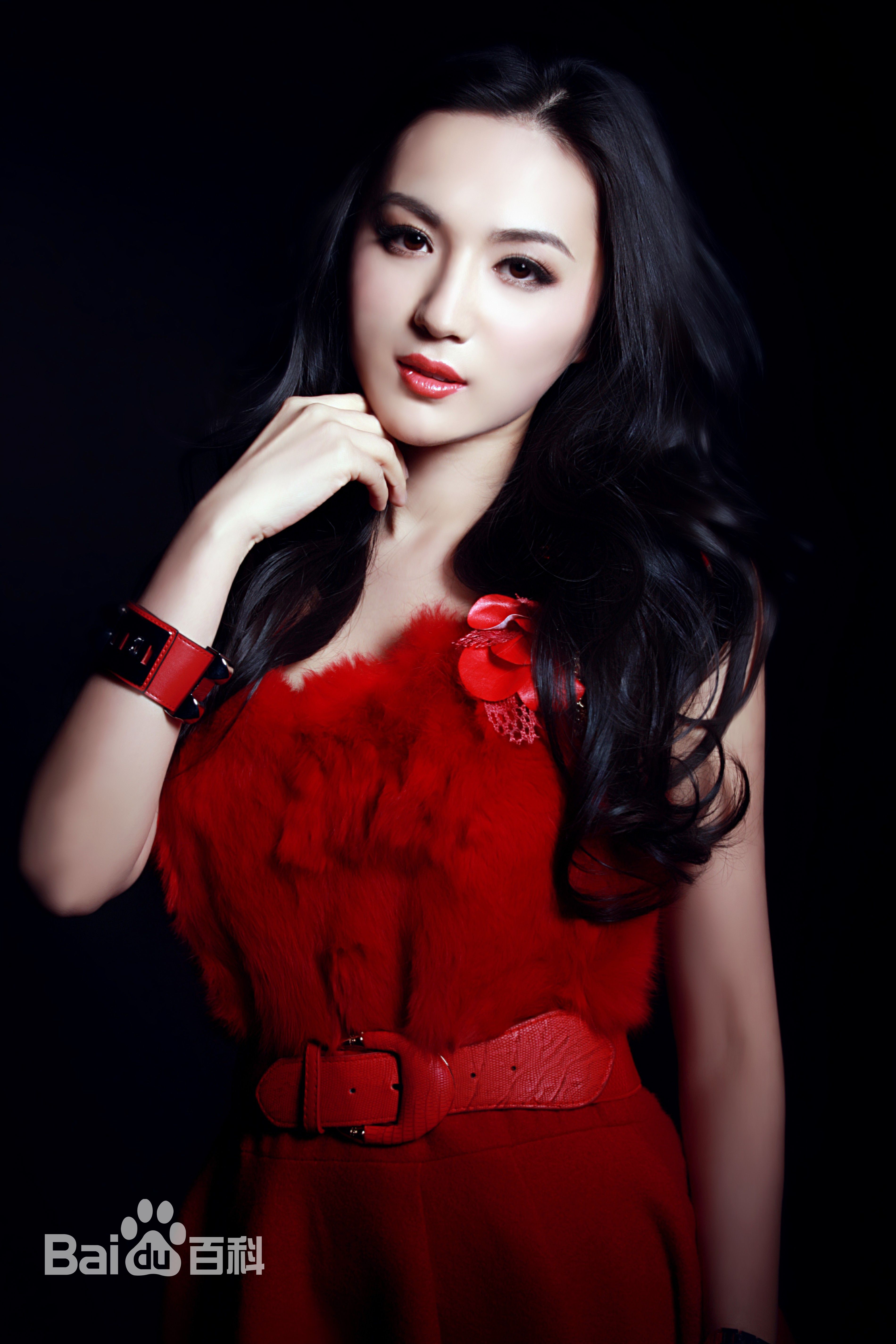 李艳冰(Icely)前后照片