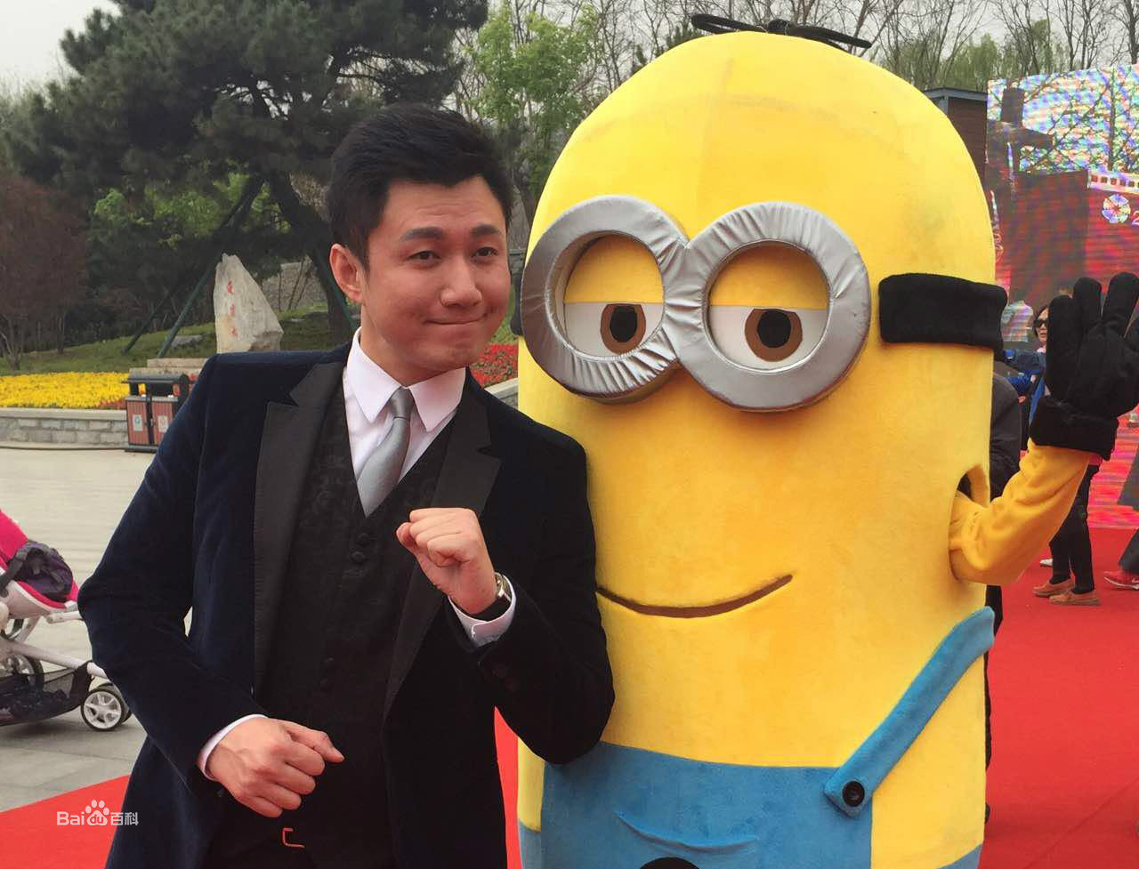 罗旭(Luo Xu)活动照前后照片