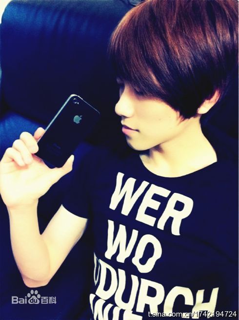 邱翊橙(modi)的桌面照片生活照相册