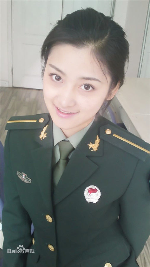 肖婷佳生活照图片图集