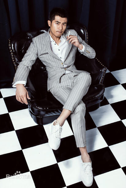 王铮活动照素颜照相册