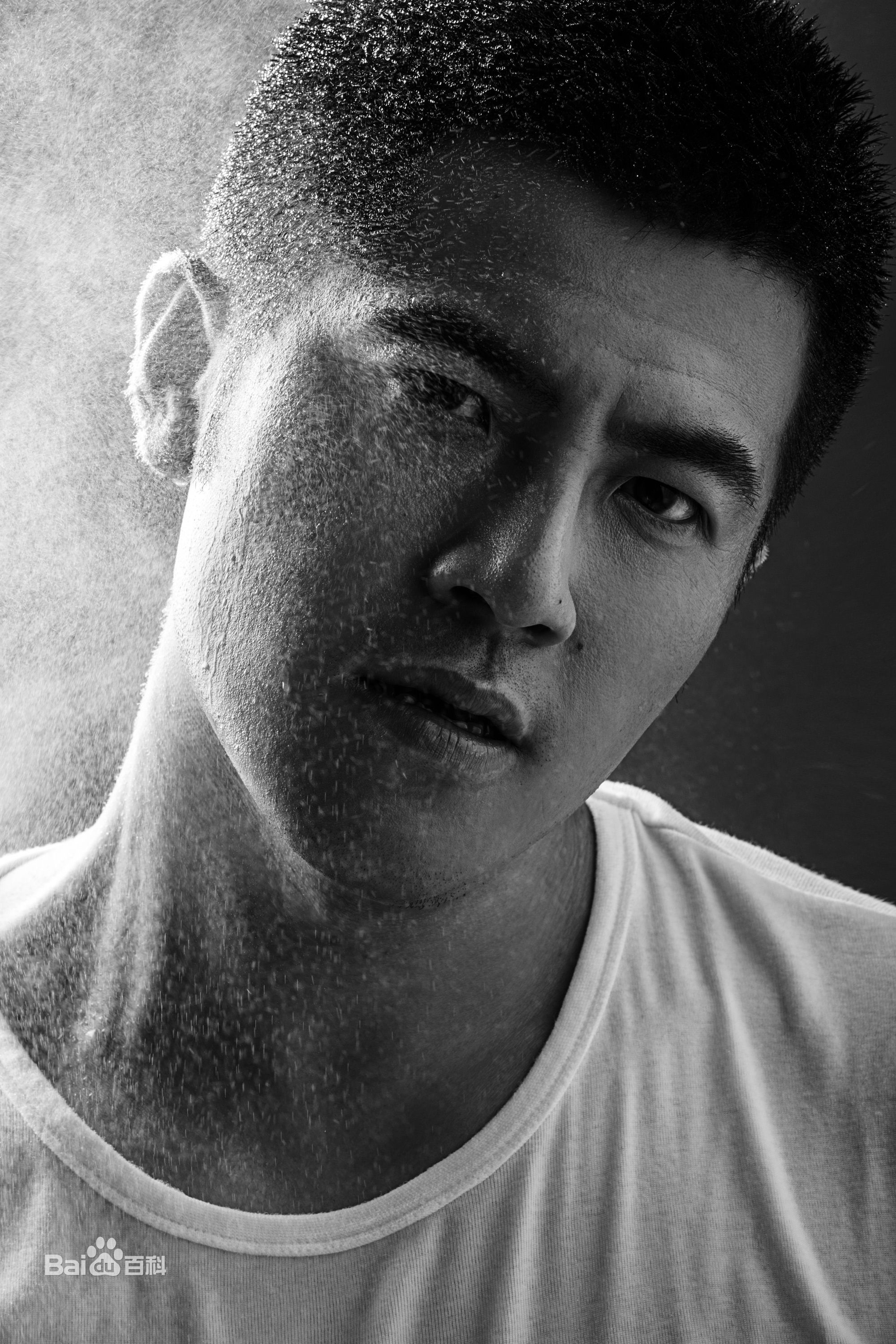 王铮生活照图册