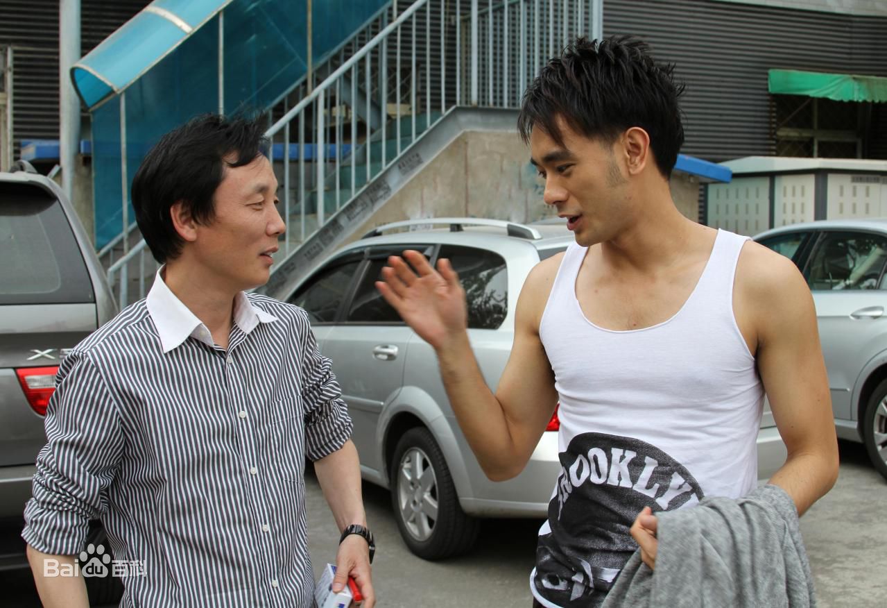 吕建民工作照前后照片