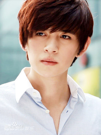 段黄巍(David)生活照素颜照壁纸