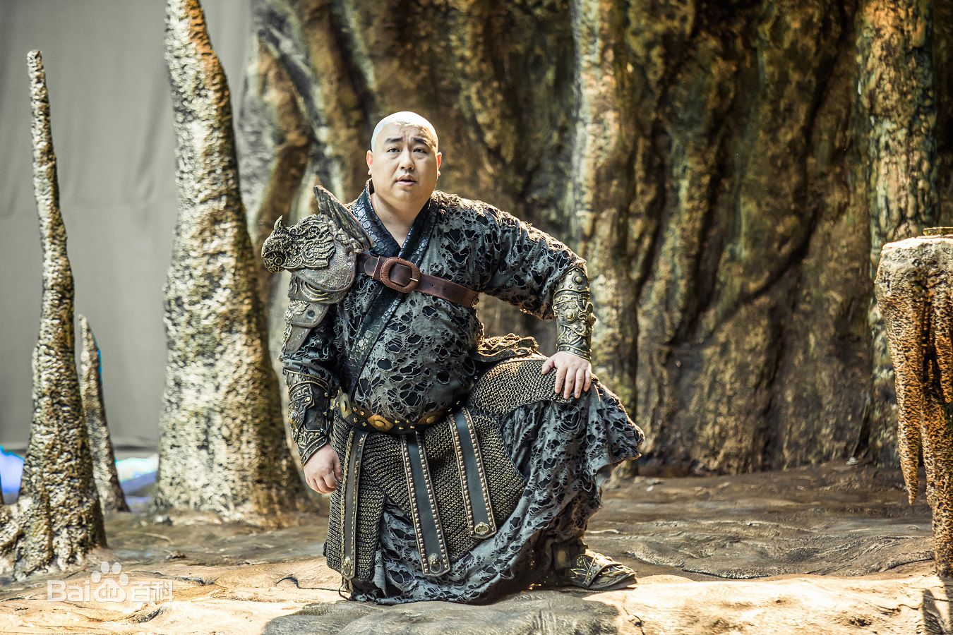 最新宁小花在《武动乾坤》饰演六王殿中的图集